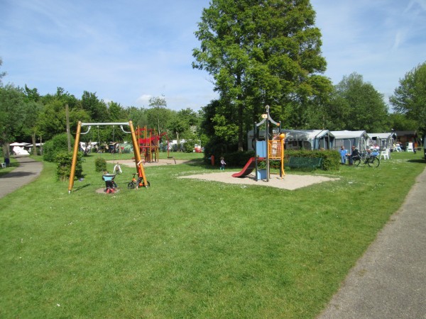 Kamperen speeltuin IMG_1209