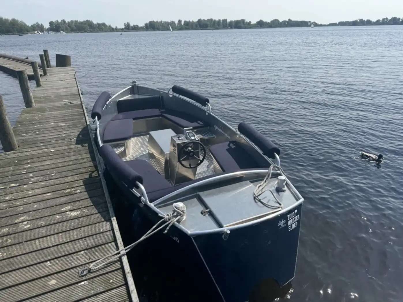 Elektrische sloep (6 personen) van Watersportcentrum Vlietland in Leidschendam